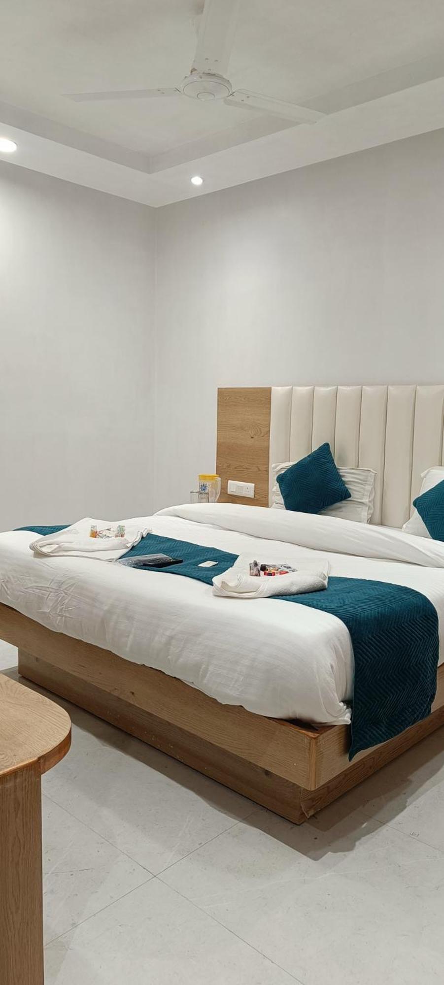 ניו דלהי Hotel Awesome International מראה חיצוני תמונה