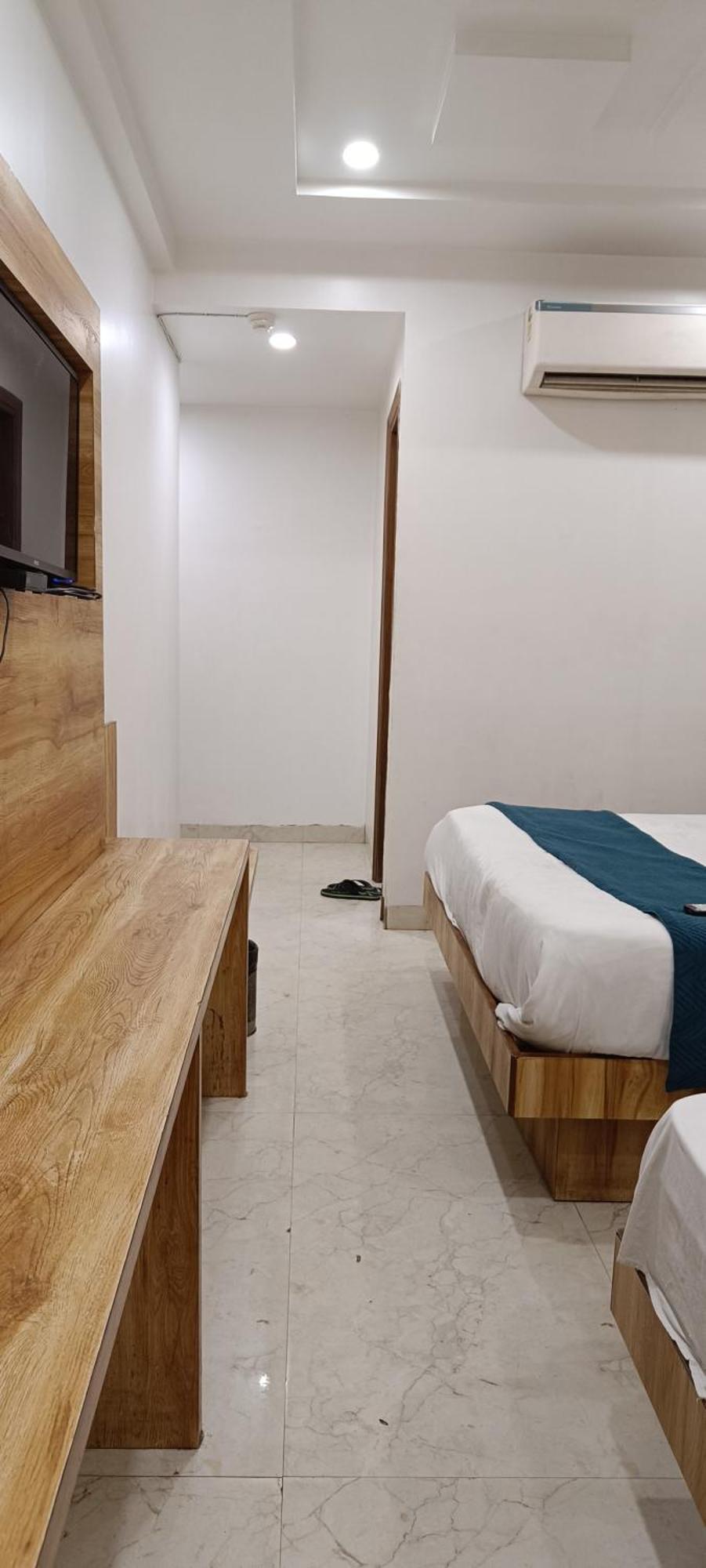 ניו דלהי Hotel Awesome International מראה חיצוני תמונה