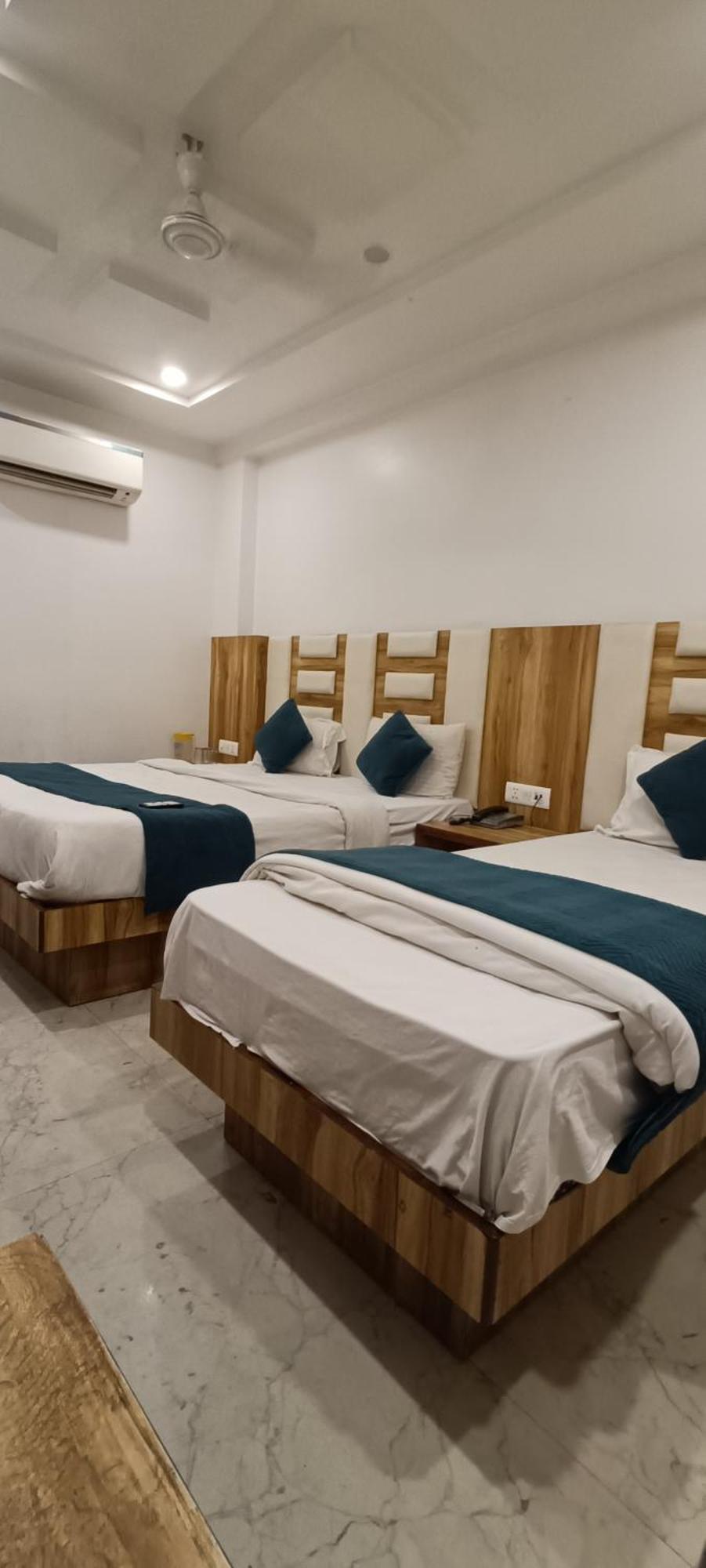 ניו דלהי Hotel Awesome International מראה חיצוני תמונה
